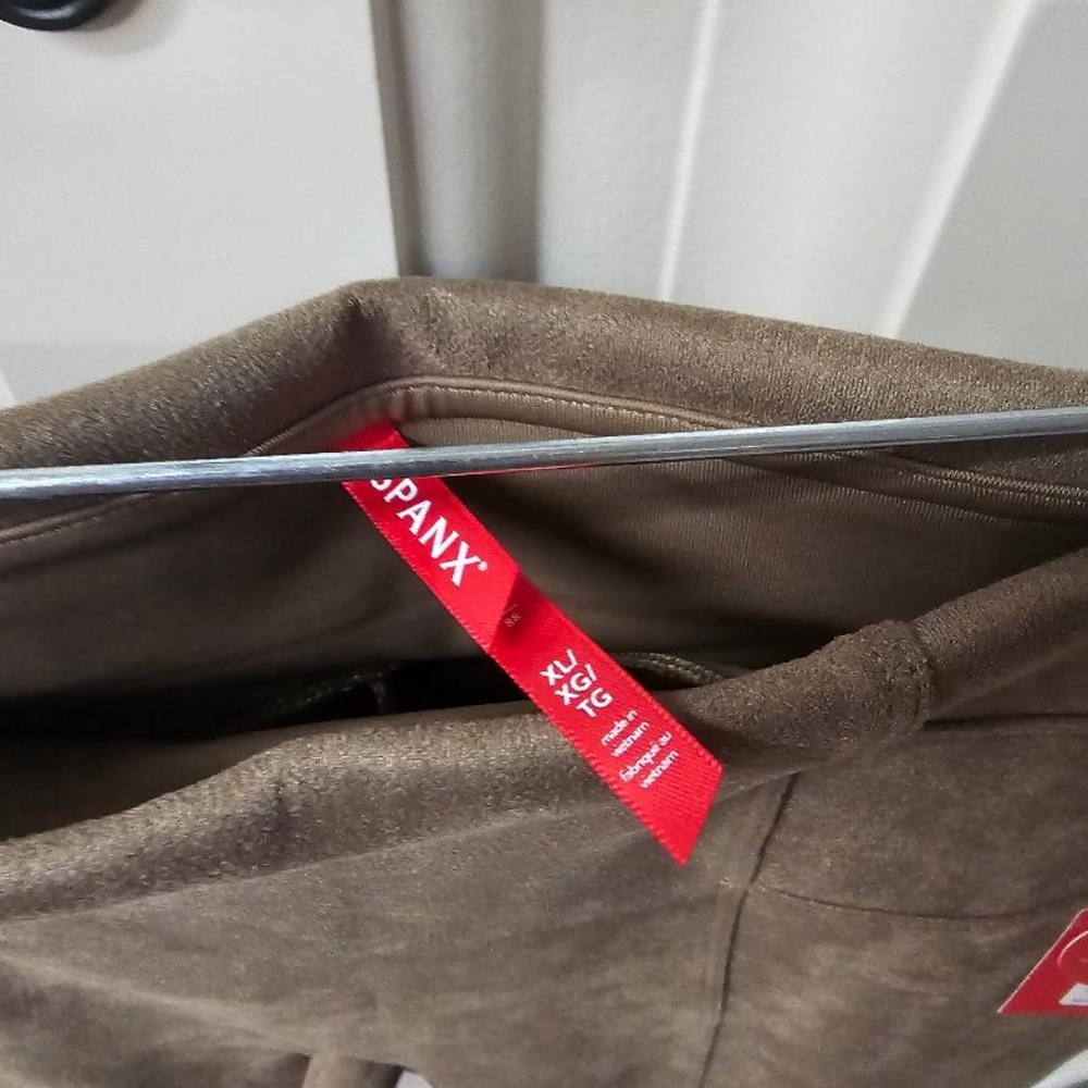 SPANX NWT FAUX SUEDE LEGGINGS - Picture 2 of 4